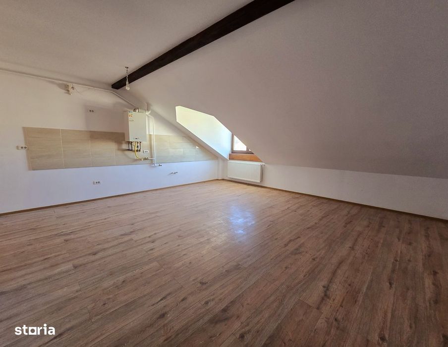 APARTAMENT 2 CAMERE et4/Mansarda LIFT 63 mp Platou Galata — fotografia 3