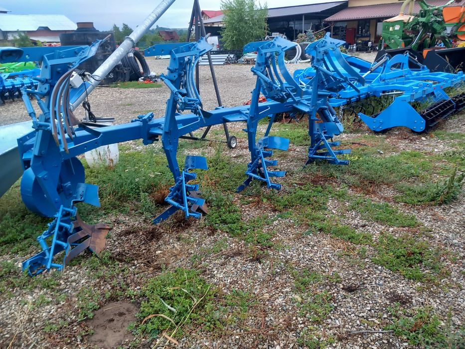 plug Rabe Werk cu 4 brazde, plug 4 brazde, o piesa