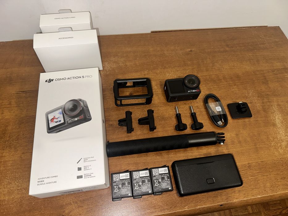 Экшн-камера DJI Osmo Action 5 Pro Adventure Combo