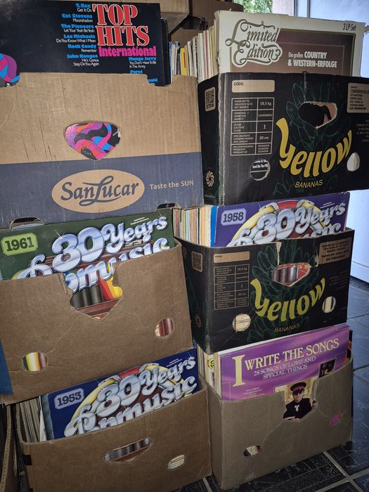 Vând Lot 150LP Discuri Vinil muzică usoara mixta Artiști celebrii