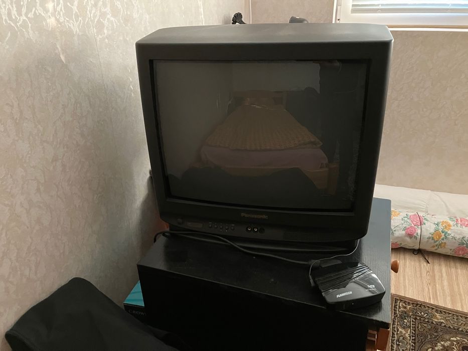 Телевизор Панасоник