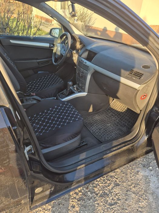 Vând Opel Astra H, diesel, 2009