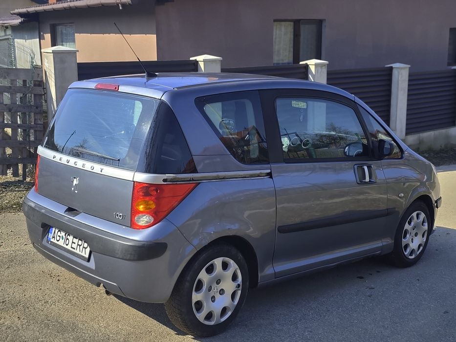 Peugeot 1007 benzina