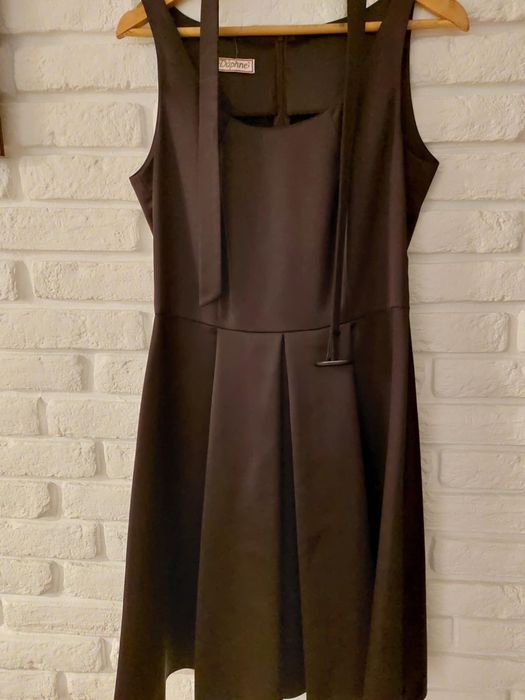 Продавам нови рокли