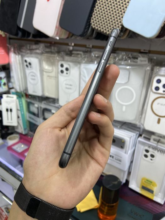 iPhone 11 128Gb ideal
