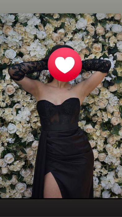 Черна офицялна рокля