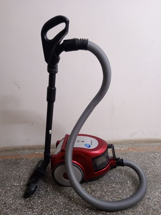 Продаётся пылесос SAMSUNG