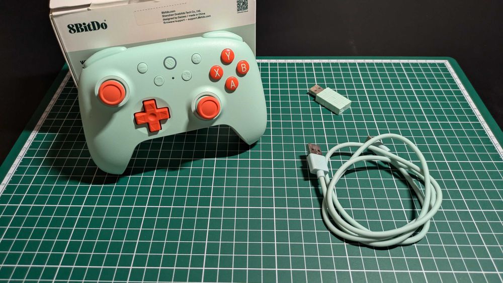 Контроллер/геймпад 8BitDo Ultimate 2C (2.4Ghz, Bluetooth, USB)