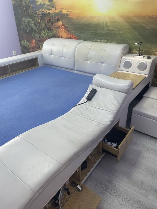 Спалня с масажор и USB