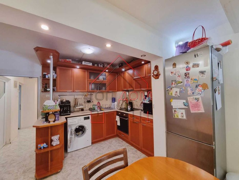 Продава се Тристаен апартамент в Варна, Цветен квартал - 61 кв.м за 1722 €/кв.м - Снимка #2