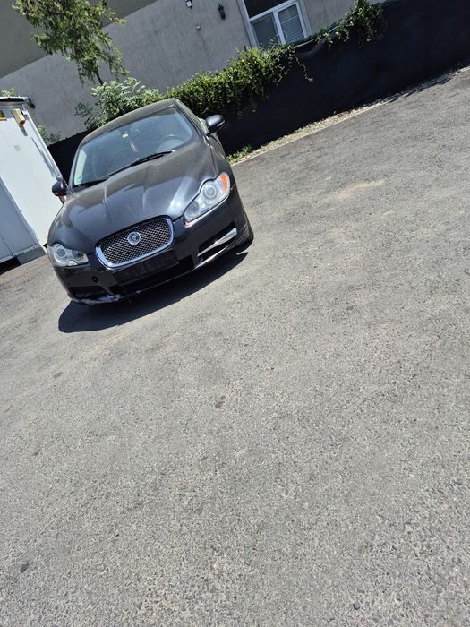 Dezmembrez Jaguar XF 3.0