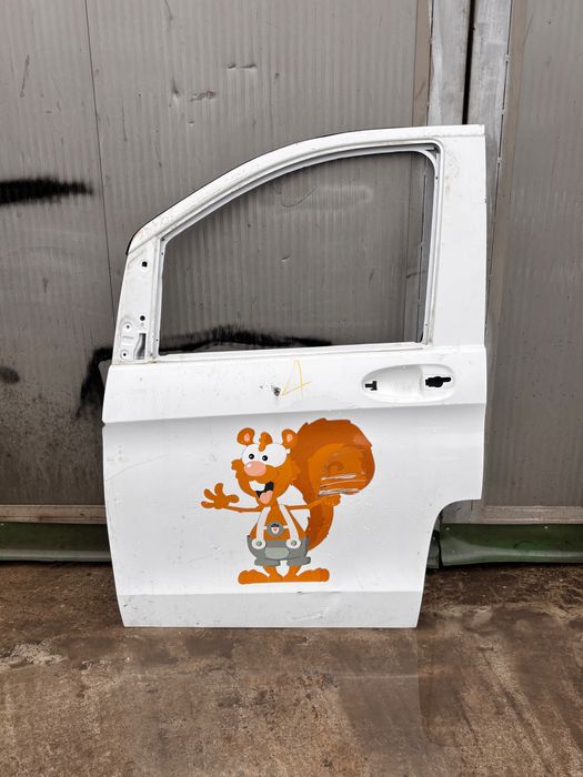 Предна лява врата • Mercedes Vito