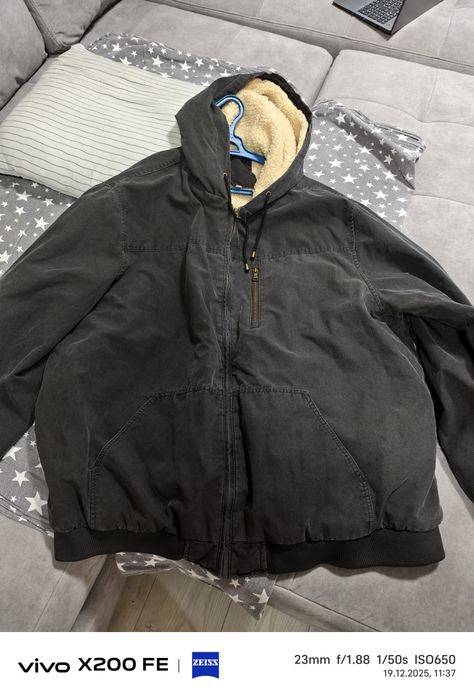 Продам куртку зимнюю