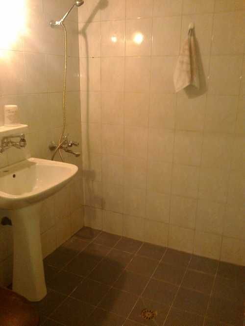 Двустаен имот в Лагера