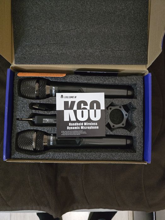 Продавам два микрофона