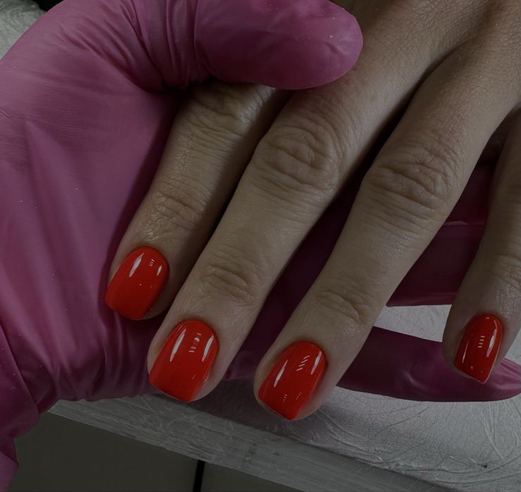 Ищу модель на наращивание ногтей