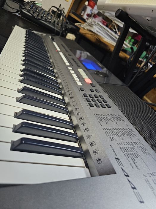 Orga Yamaha E 443