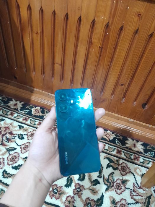 Infinix HOT 30i ishlatilgan yaxshi sastayana