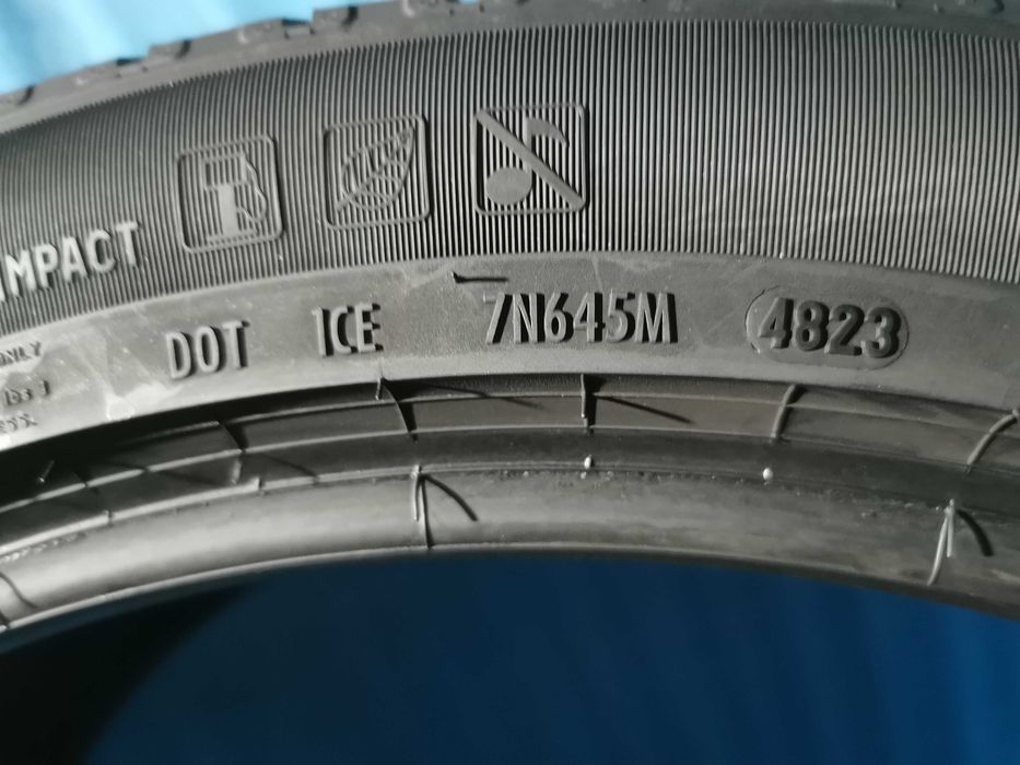 275/40 R22 - pirelli m+s 2 bucati