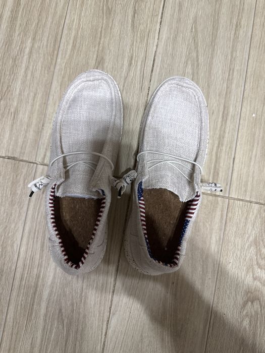 Продам слипоны размер 43
