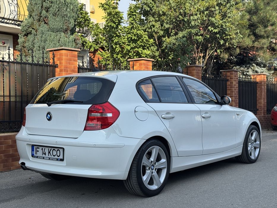 BMW 1 Series 2009 — imagine 3