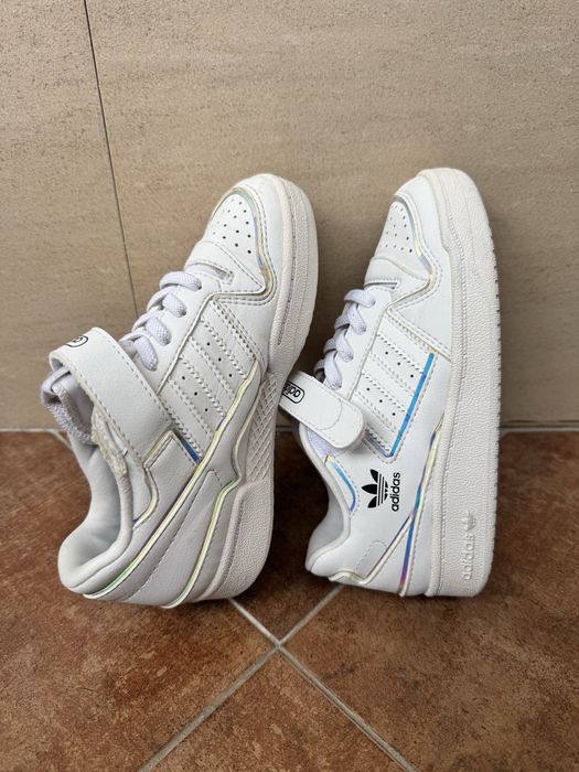 Детски маратонки и сандали Адидас /Adidas/