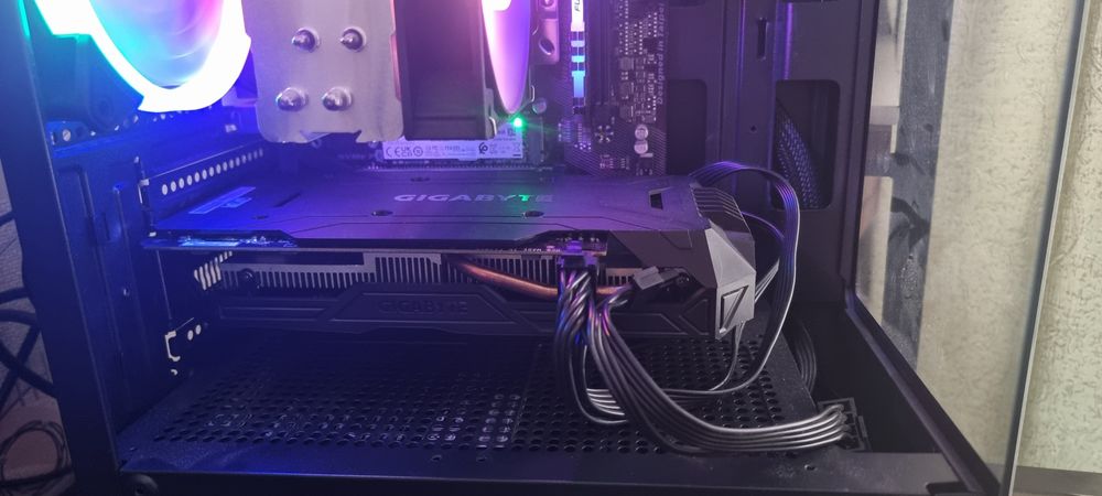 Gtx 1060 3gb идеальное состояние