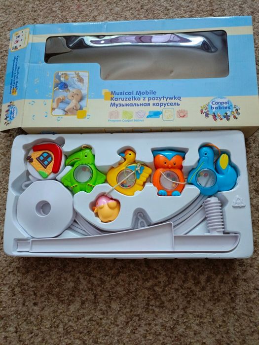 Продам мобиль на манеж