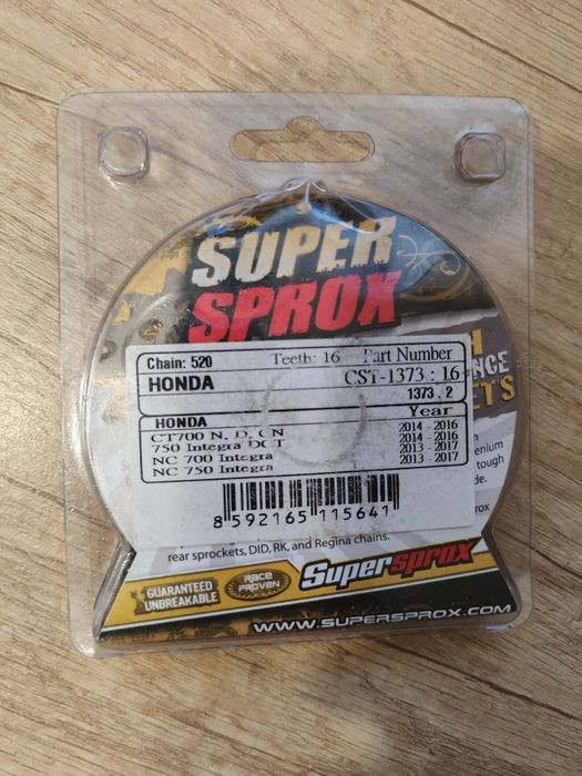 Vând pinion față motocicleta Super Sprox