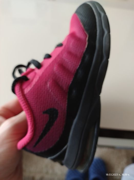 Оригинални маратонки nike
