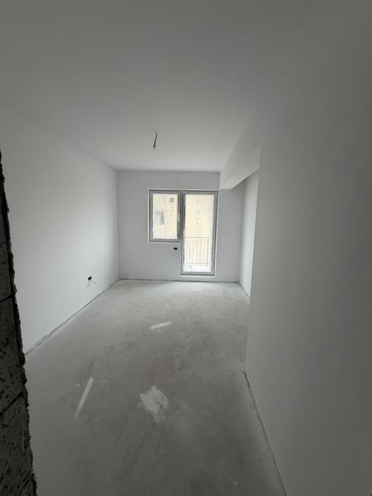 Vand Apartament 3 camere Dobroesti