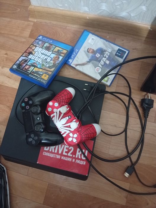 здравствуйте пс 4 тилвизор тожы есть обмен iPhone