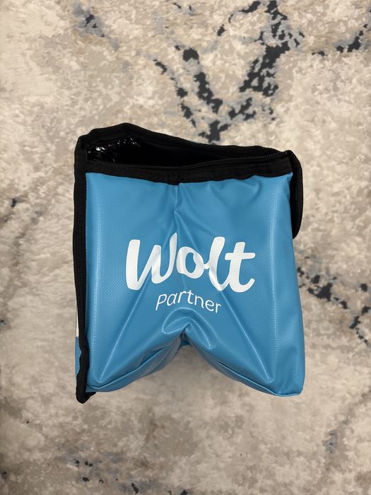 Термосумка Wolt для доставки на Автомобиле