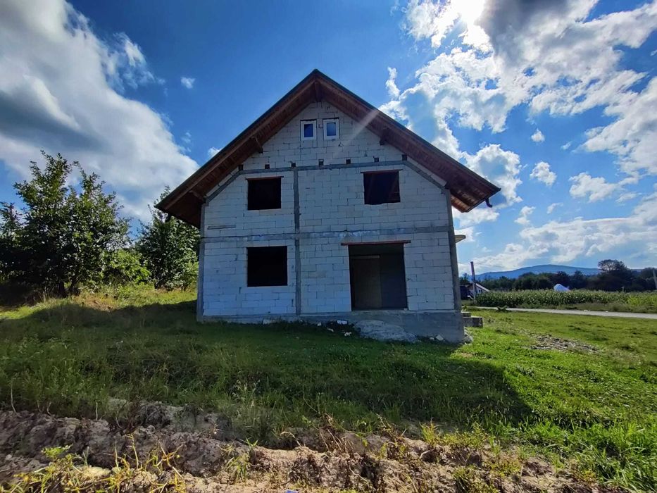 De vânzare casa la roșu + teren 1750 m2