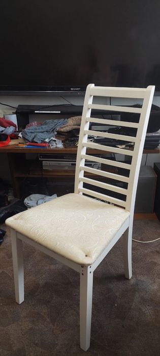 Продам стулья табуретки