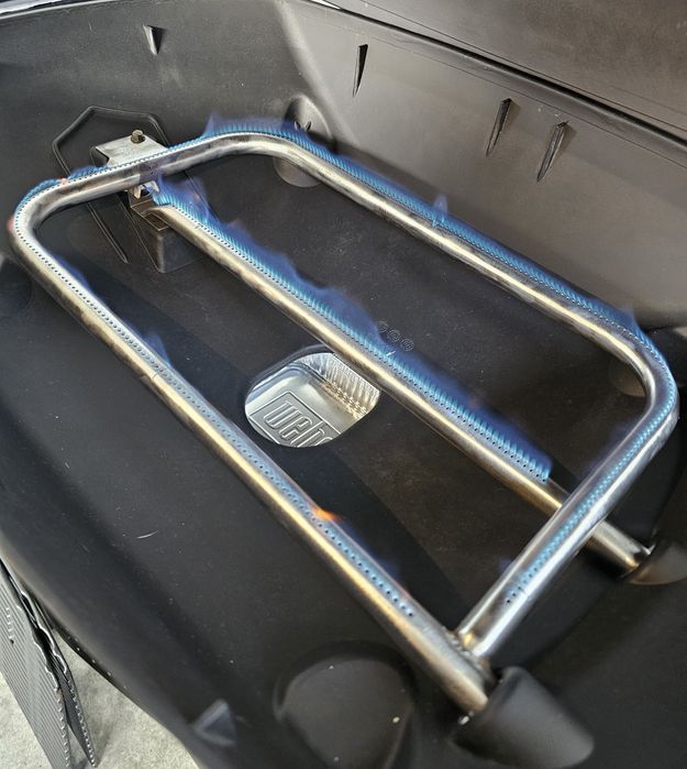 Газово барбекю WEBER