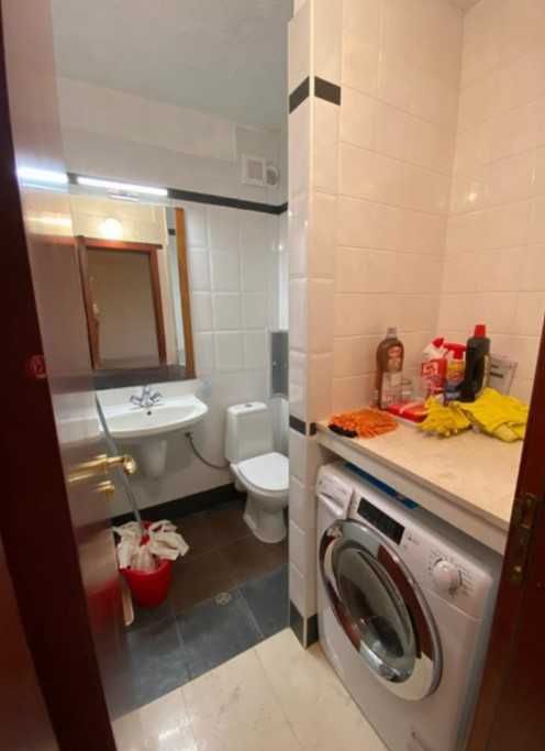 Дава се под наем Тристаен апартамент в София, Център - 126 кв.м за 1200 € - Снимка #11