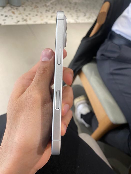 Продаю Iphone 17