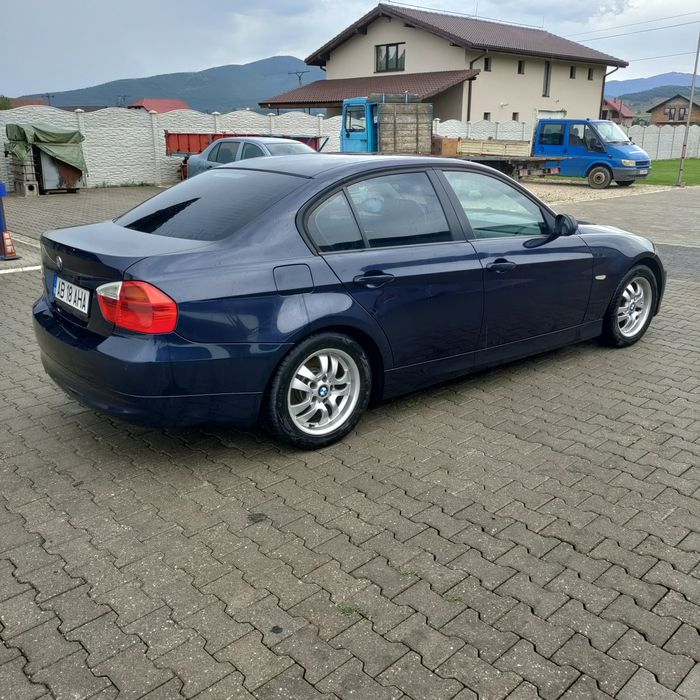 Bmw seria 3 e90 an 2006 benzina