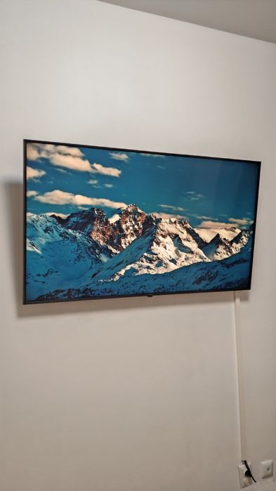 Televizor Smart TV LG 4K (139 cm) - Impecabil + Suport perete CADOU