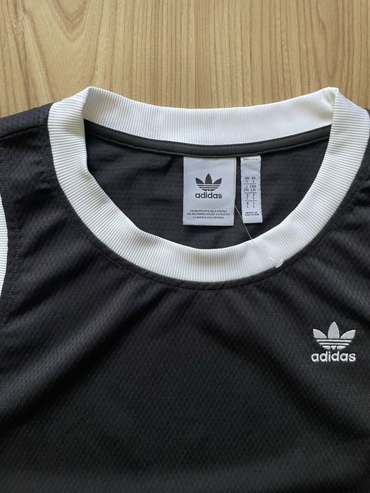 ADIDAS / мъжки спортен потник L