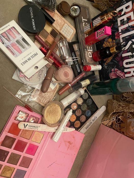 Продается б/ у косметика 20.000