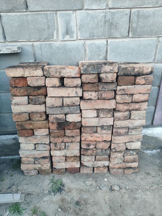 Кирпичи красные печные