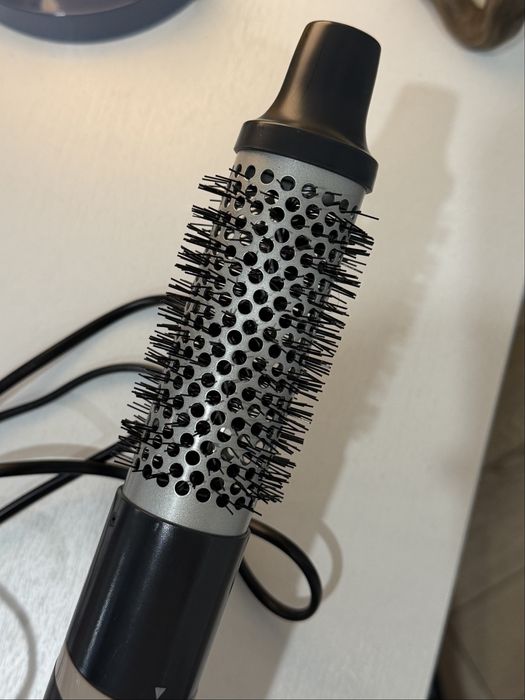 Фен-щетка Philips BHA301/00