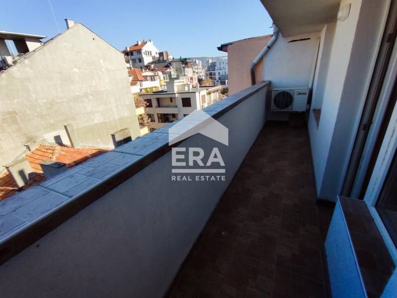 Продава се Двустаен апартамент в Варна, Цветен квартал - 85 кв.м за 2106 €/кв.м - Снимка #9