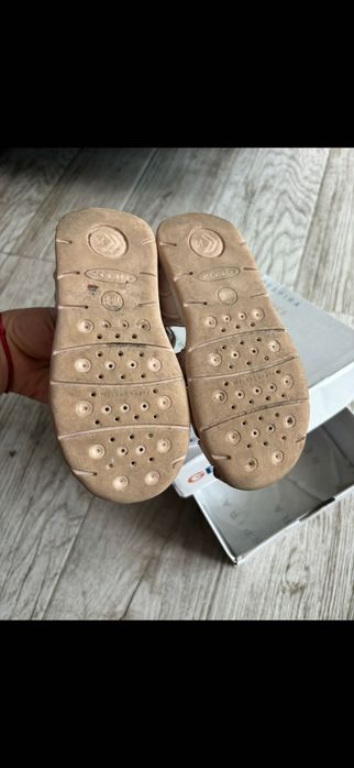 Обувки Geox 25 номер за момиче