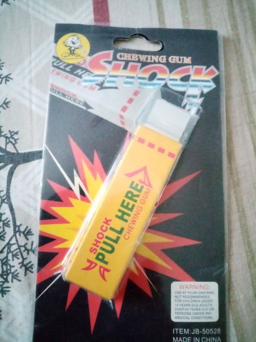 Жвачка с приколом