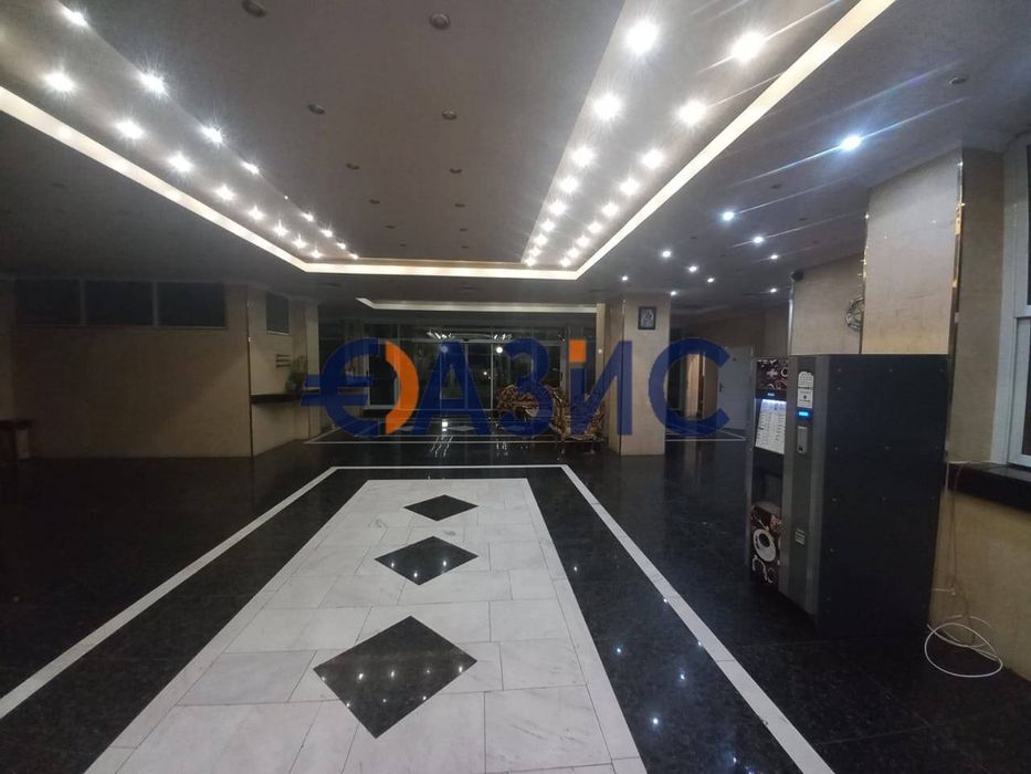 Продава се Едностаен апартамент в к.к. Елените - 50 кв.м за 934 €/кв.м - Снимка #1