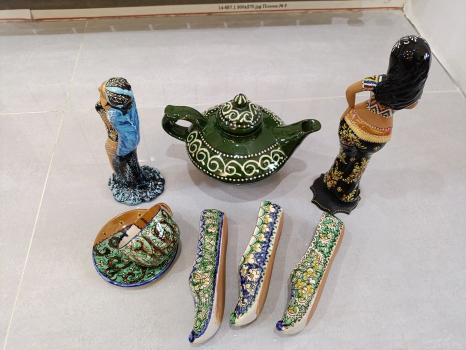 Статуэтки керамические чайник сувениры