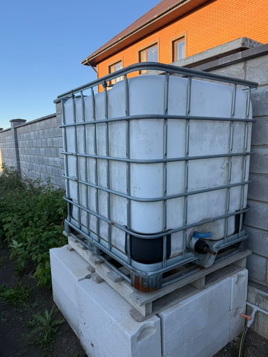 Продам куб для воды
